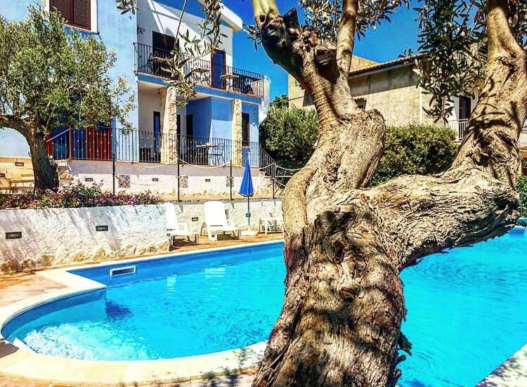Villa Lu マリーナ・ディ・パルマ エクステリア 写真